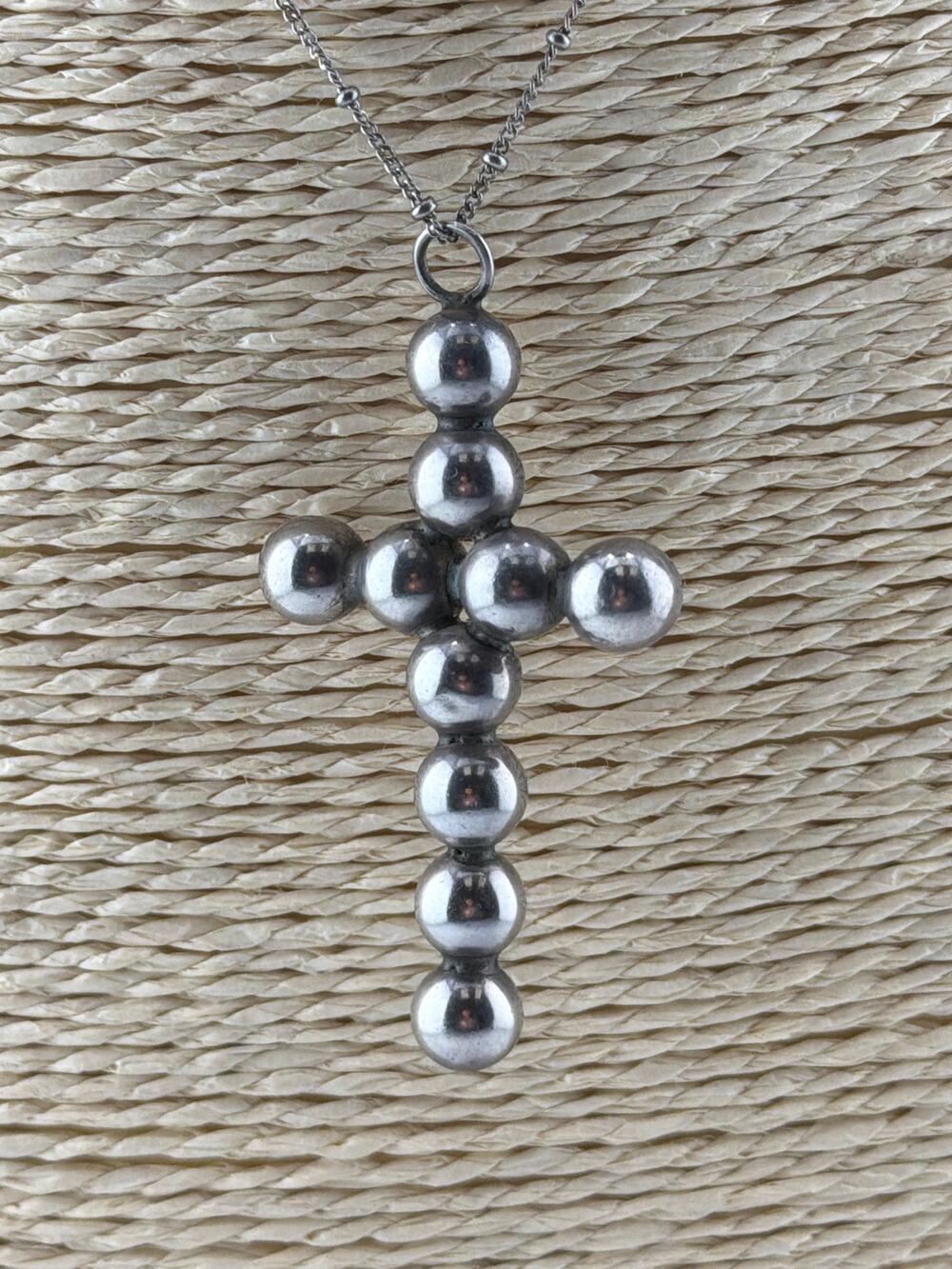 Vintage Sterling Silver Navajo Pearls Bubble Cross Pendant Necklace